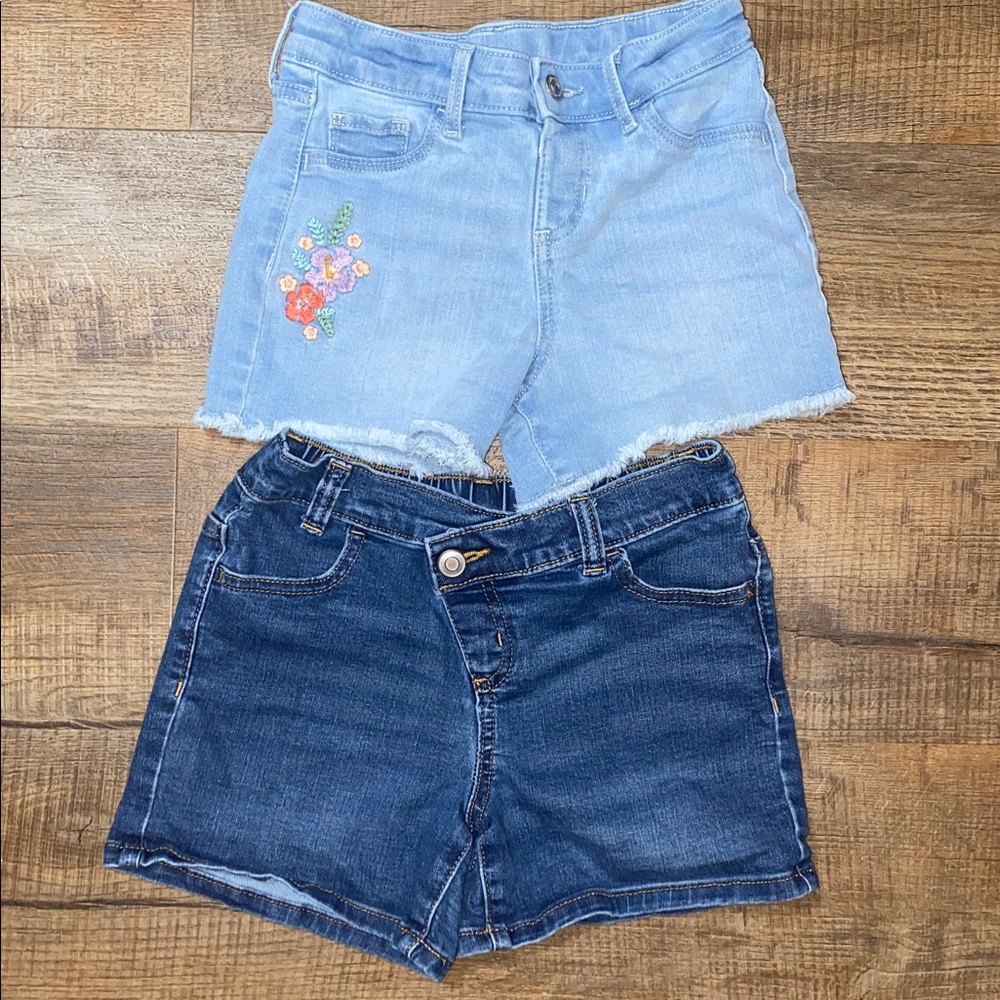 2 Pairs of Girl Shorts Size 7/8